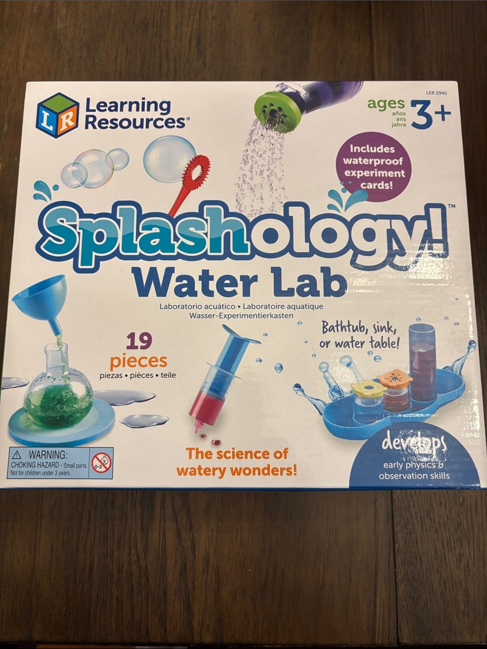NWOT Learning Resources Splashology! Water Lab - Blue & White Box
